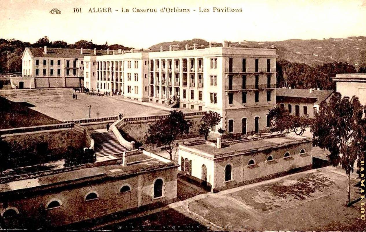 Alger - Caserne d'Orleans - Pavillons.jpg